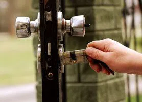 Golden Locksmith Services Moreno Valley, CA 951-382-0970 Golden Locksmith Services Moreno Valley, CA 951-382-0970 - 13-Re-Key-Locks